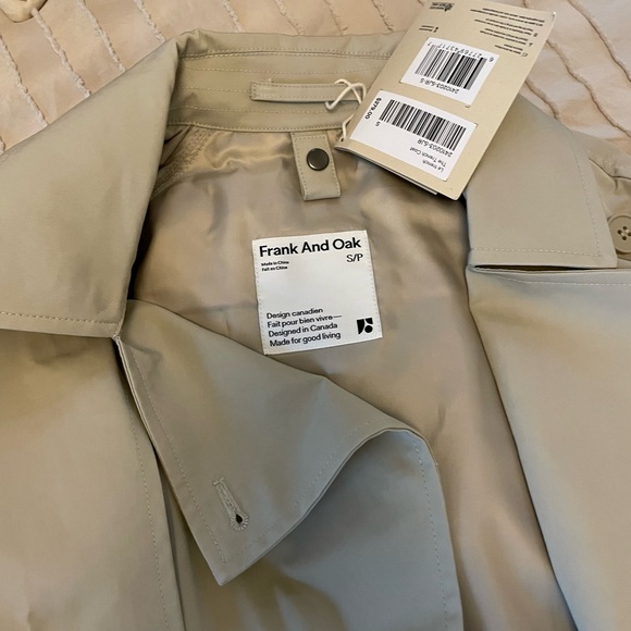 Frank & Oak trench coat - Picture 4 of 8